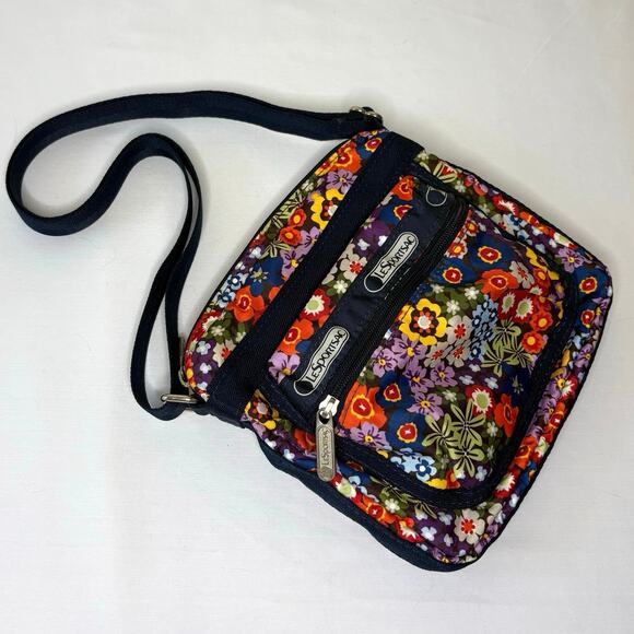 LeSportsac Mini Crossbody Bag Purse Navy Blue Floral Nylon Everyday - Picture 1 of 13